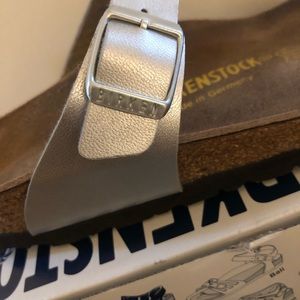 Birkenstock Gizeh Graceful Silver Size 36 (5-5.5)